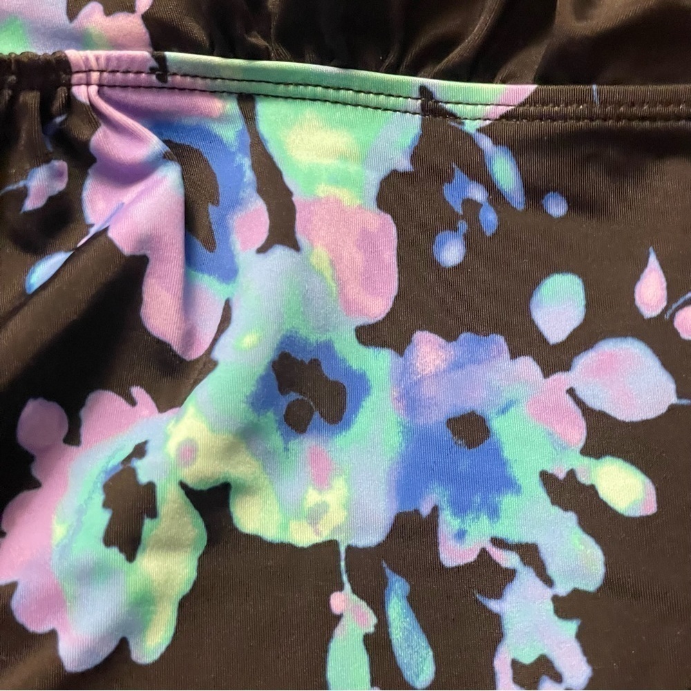 Unbranded Floral Swim Top, Medium - Picture 7 of 7